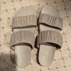 Sorel Beige Slide Sandals
